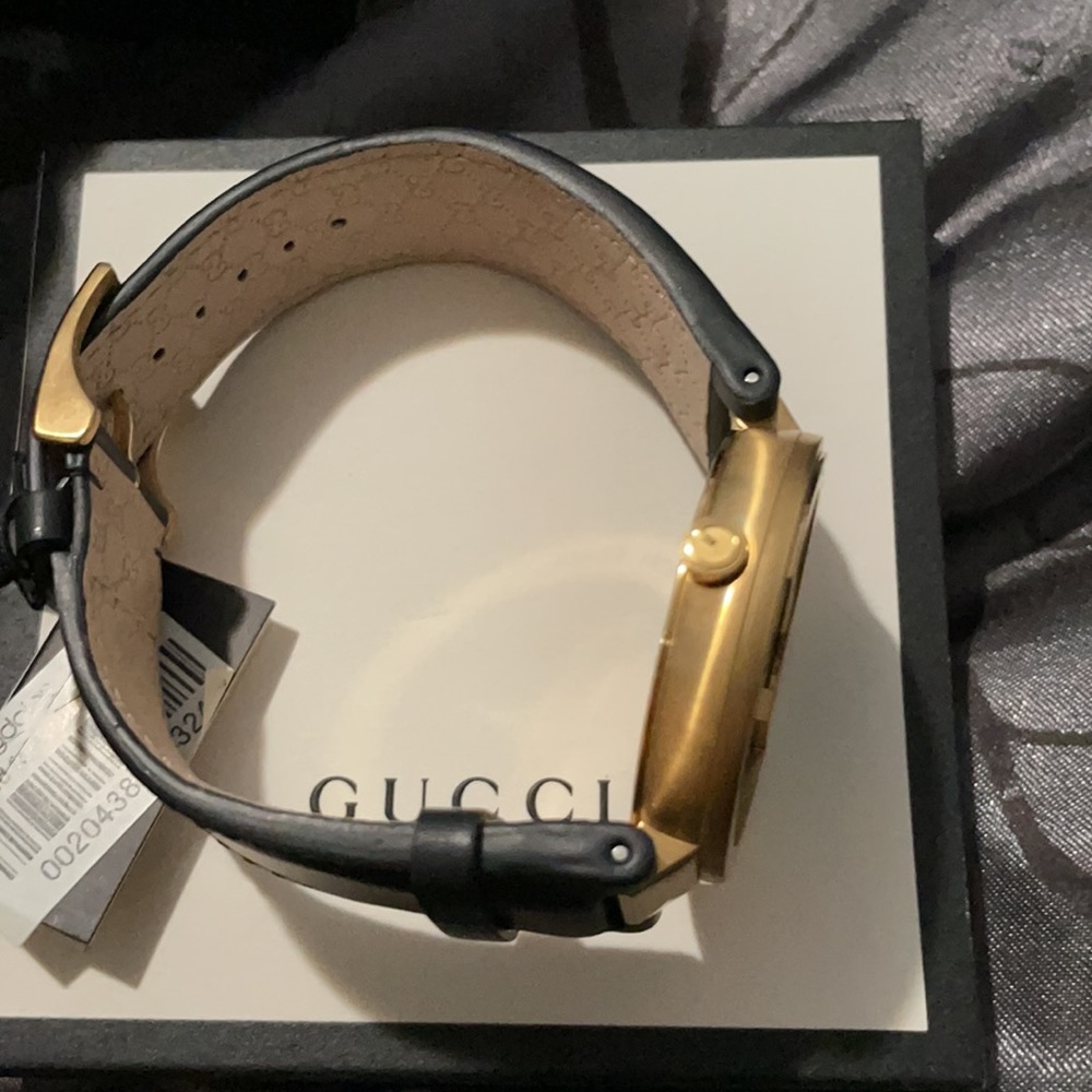 Gucci Watch - Picture 5 of 5